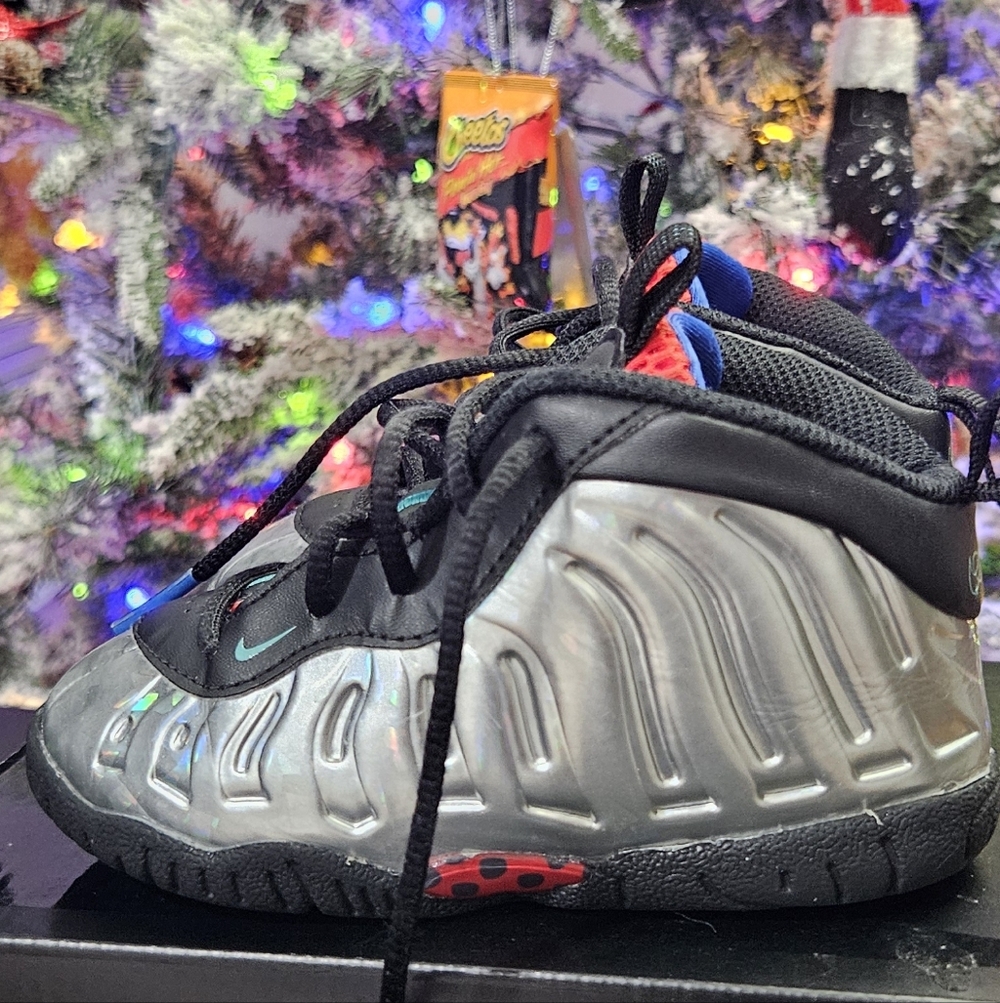 Nike Posite Kids Penny Hardaway Silver and Black Shoes